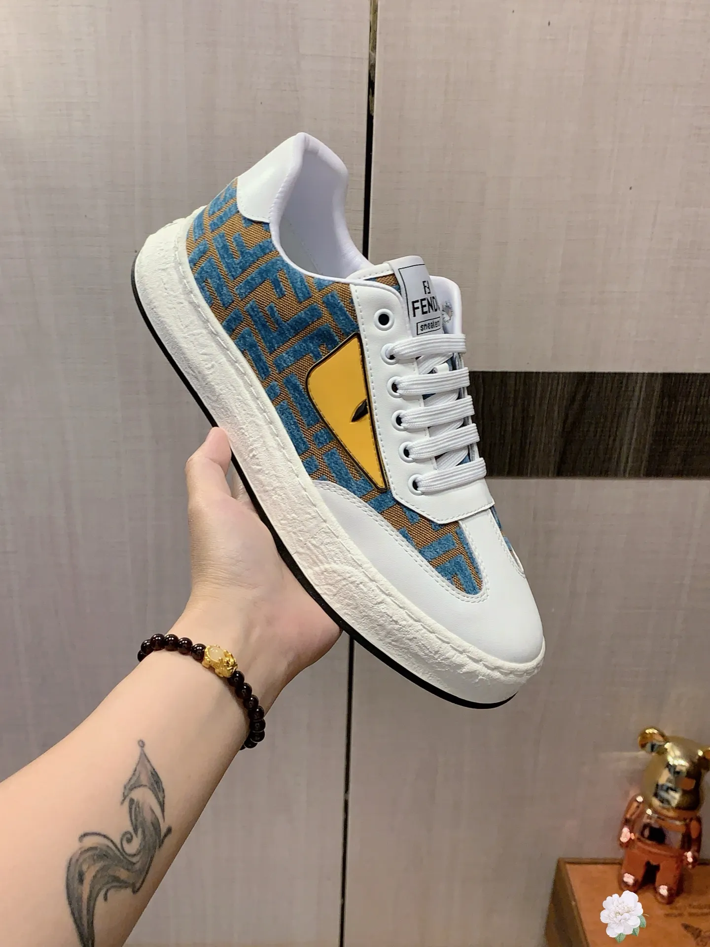 Men's men's shoes 💰420💰💰🎩🎩[Lightning][Lightning] "FENDI*" The latest and most popular casual shoes, top brand [Seduce] luxury ~ purchasing agent, top quality ~. [Strong] The upper is made of imported breathable cowhide with fabric material ➕ Breathable sheepskin feet (•) and fine workmanship. The original stylish and stylish soft rubber wear-resistant and non-slip outsole is light and comfortable on the feet. The real thing looks better when photographed in person. No. 122: code: 38-44, 5️⃣ colors selected